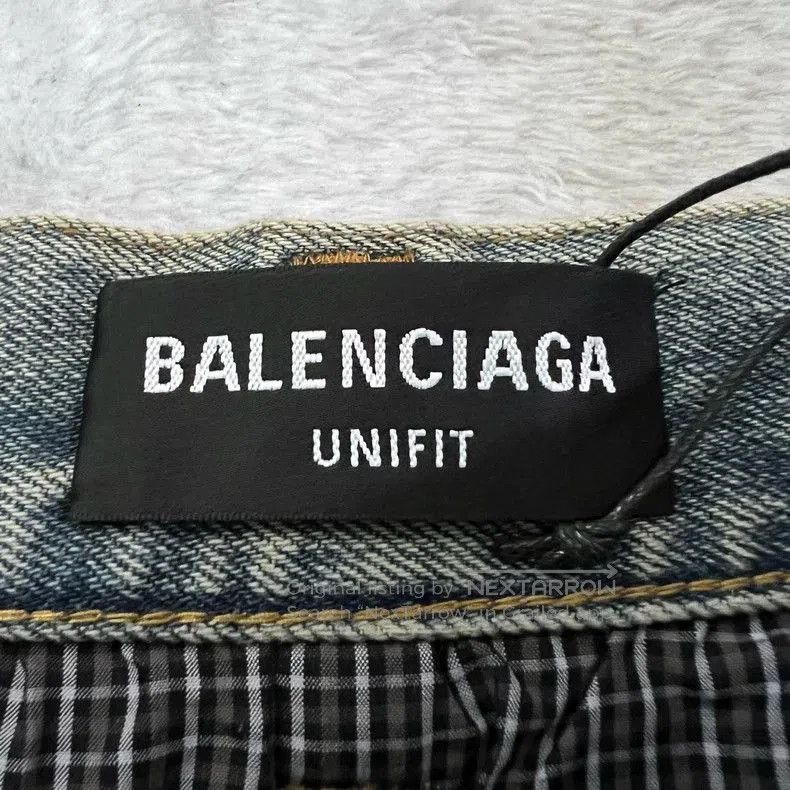 Balenciaga Balenciaga Distressed Denim Jeans. Size US 26 / EU 42 - 4 Thumbnail