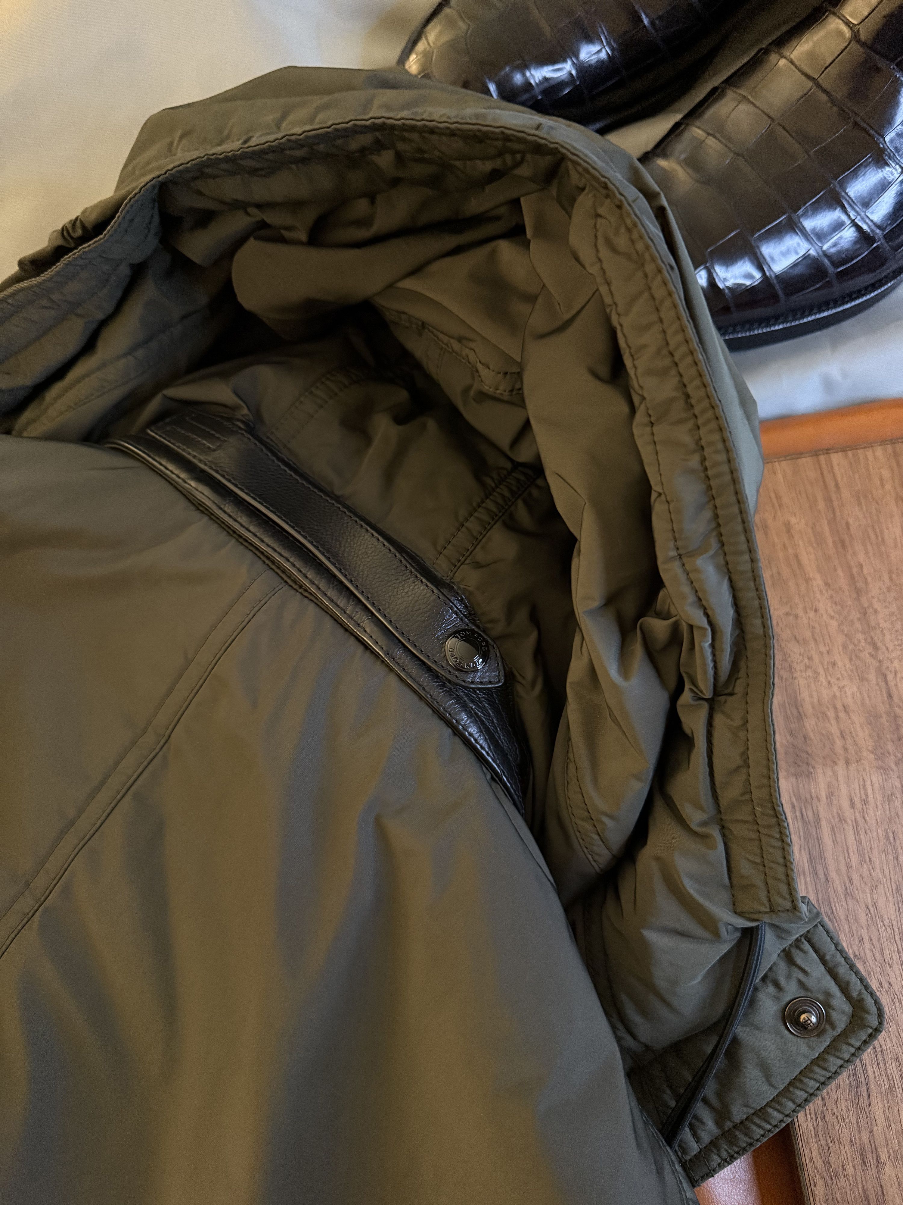Tom Ford Fits 52, Best Dressed $4,300 w/tax Ovatta Leather Accents Size US XL / EU 56 / 4 - 16 Thumbnail