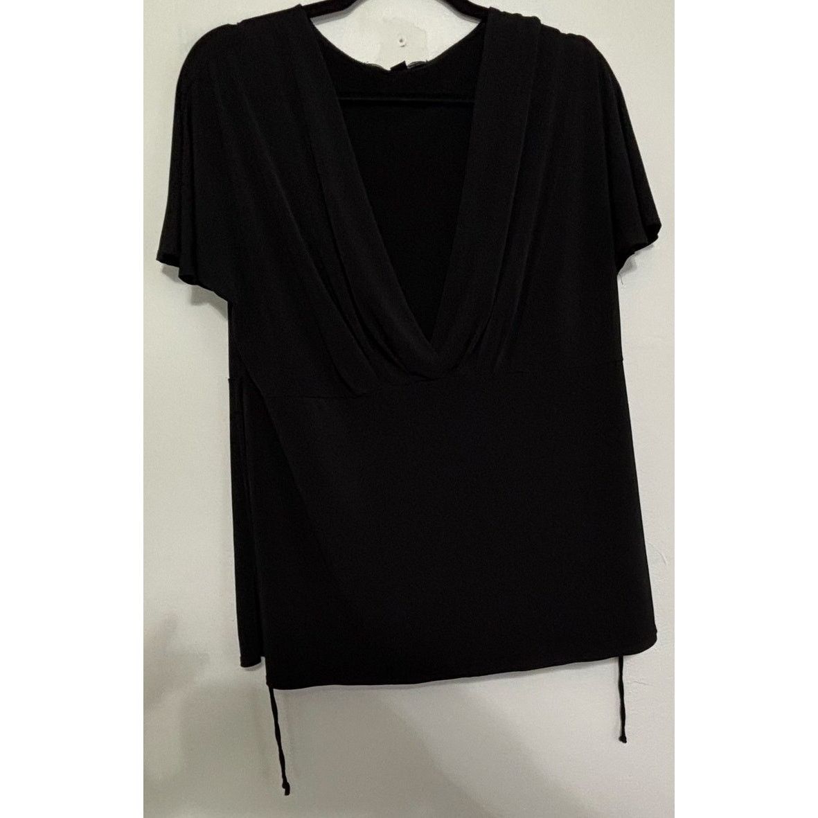 Other Briggs New York Black V-Neck Tie-Back Top Size 1X Size XL / US 12-14 / IT 48-50 - 1 Thumbnail