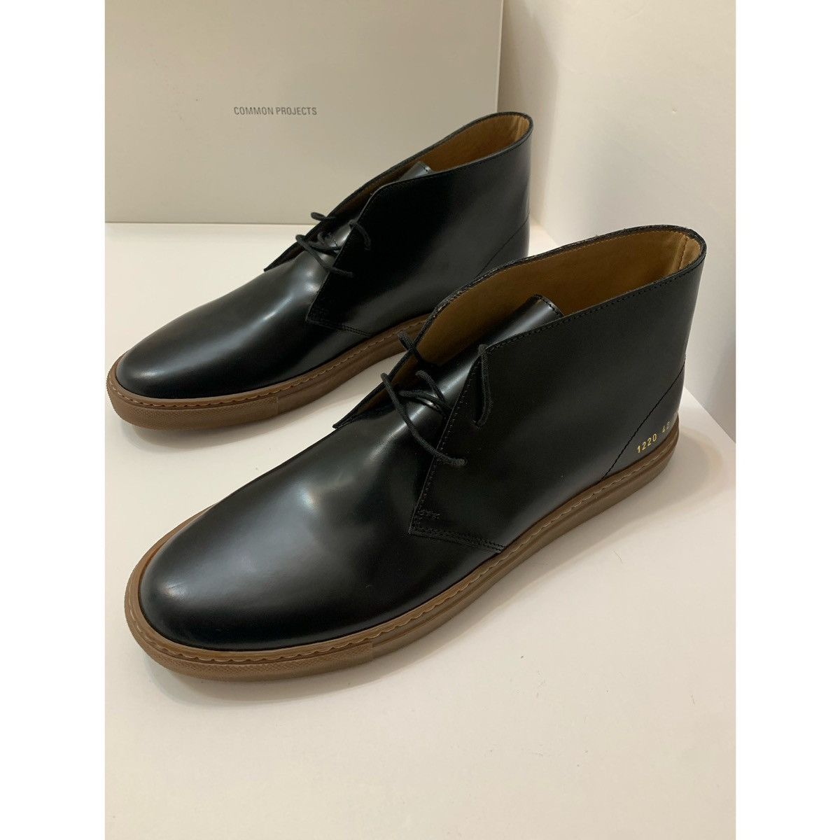 Common Projects COMMON PROJECTS CHUKKA SHINY BLACK BOOT Size US 9 / EU 42 - 1 Thumbnail