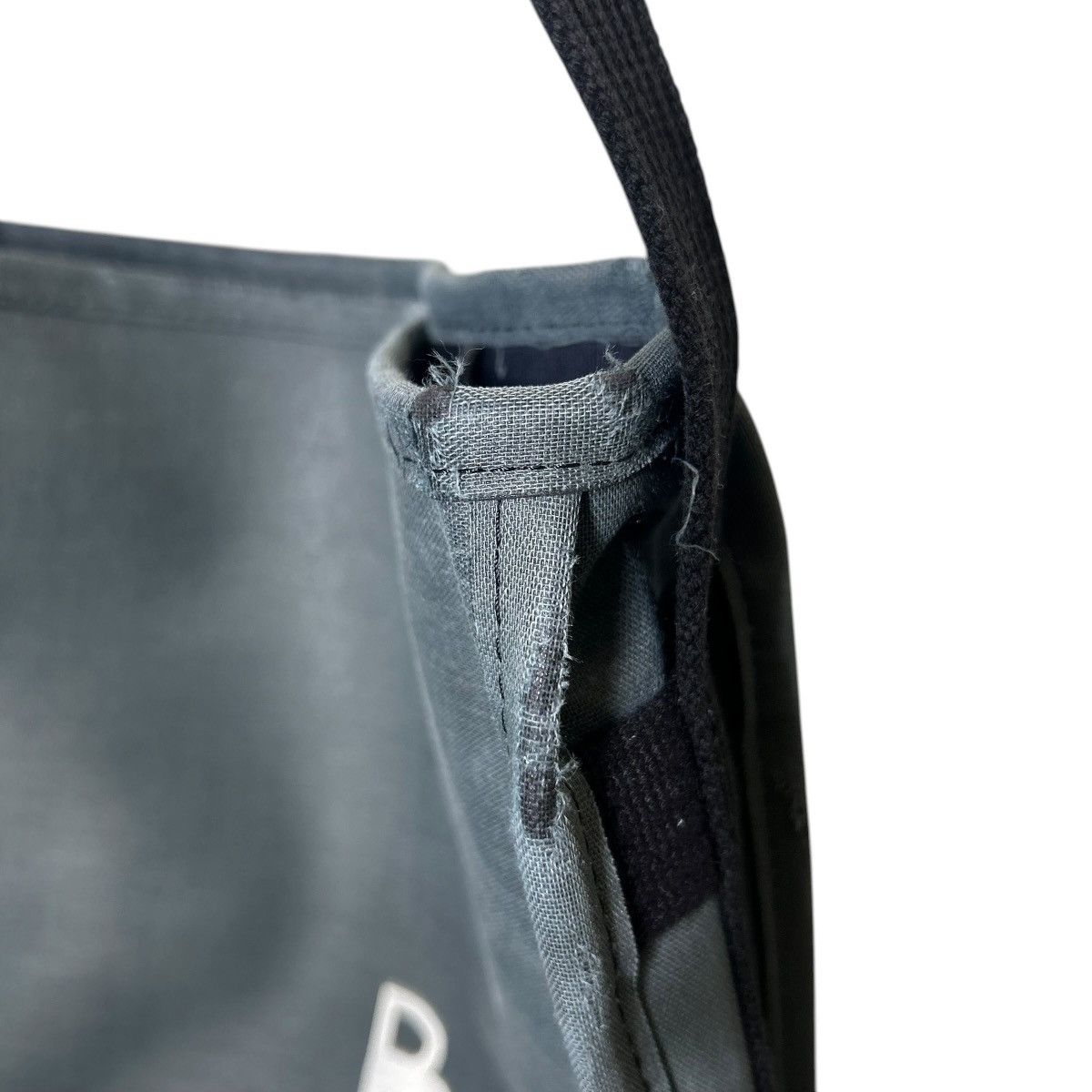 Comme des Garcons 755 00s Comme Des Garcons shoulder bag men unisex Size ONE SIZE - 14 Thumbnail