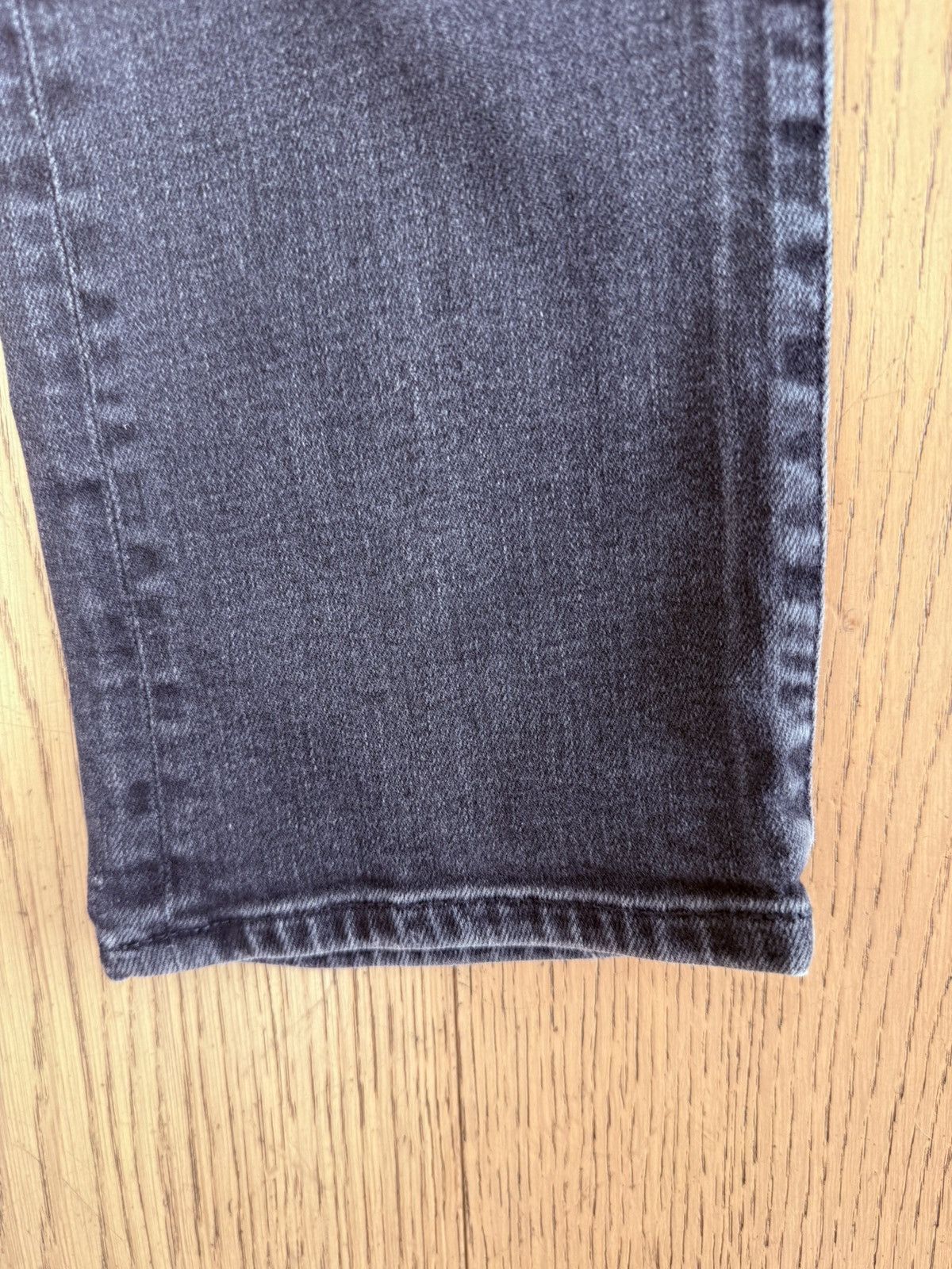 Frame Used Black (almost charcoal) L ‘Homme Slim FRAME Denim Size US 30 / EU 46 - 6 Thumbnail