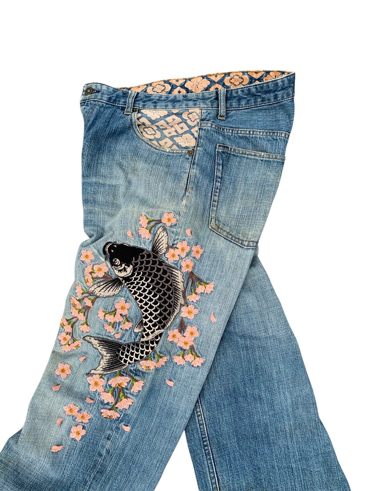 Kapital KARAKURI TAMASHI FISH KOI SAKURA EMBROIDERY DISTRESSED DENIM Size US 32 / EU 48 - 8 Thumbnail
