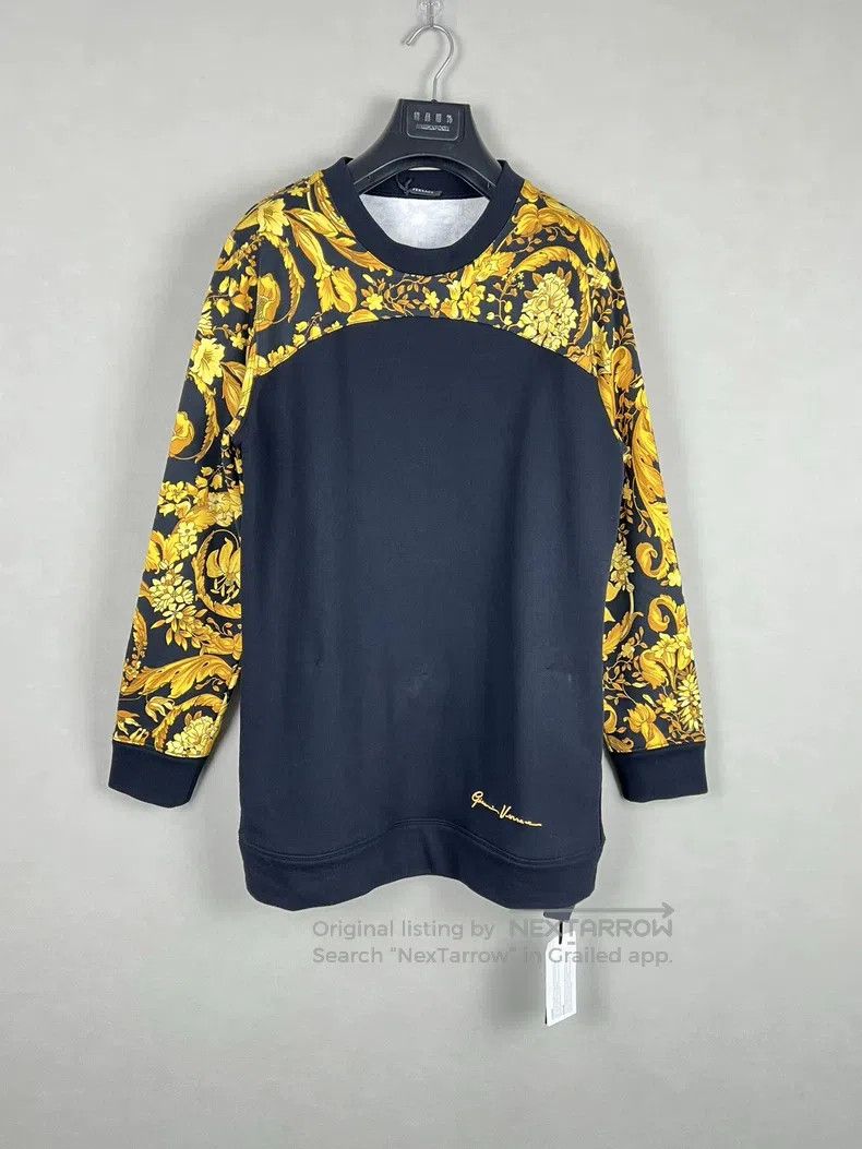 Versace Versace Classic butterfly pattern sweatshirt Size US XS / EU 42 / 0 - 1 Thumbnail