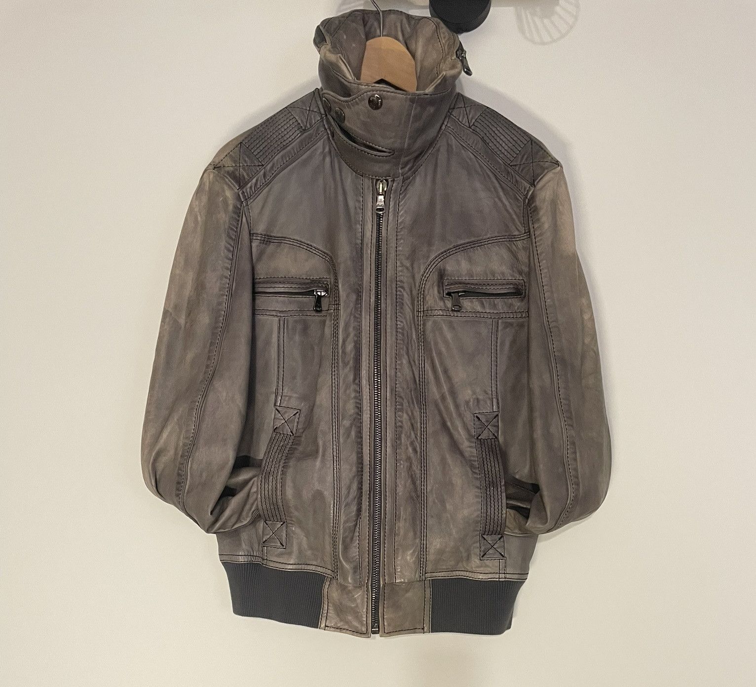 Dolce & Gabbana D&G leather jaket Size US L / EU 52-54 / 3 - 1 Thumbnail