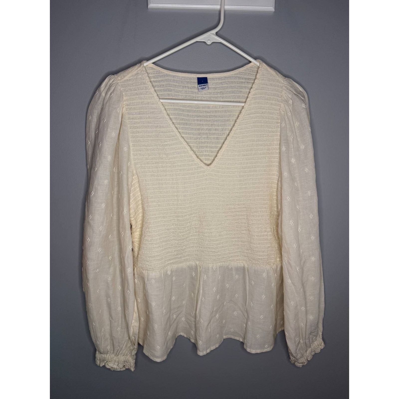 Old Navy Old Navy Long-Sleeve Smocked Peplum Blouse Cream Women's L Size L / US 10 / IT 46 - 2 Thumbnail