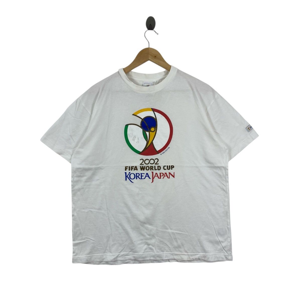 Vintage Vintage 2002 FIFA World Cup Korea Japan T-Shirt Size L White Size US L / EU 52-54 / 3 - 1 Thumbnail