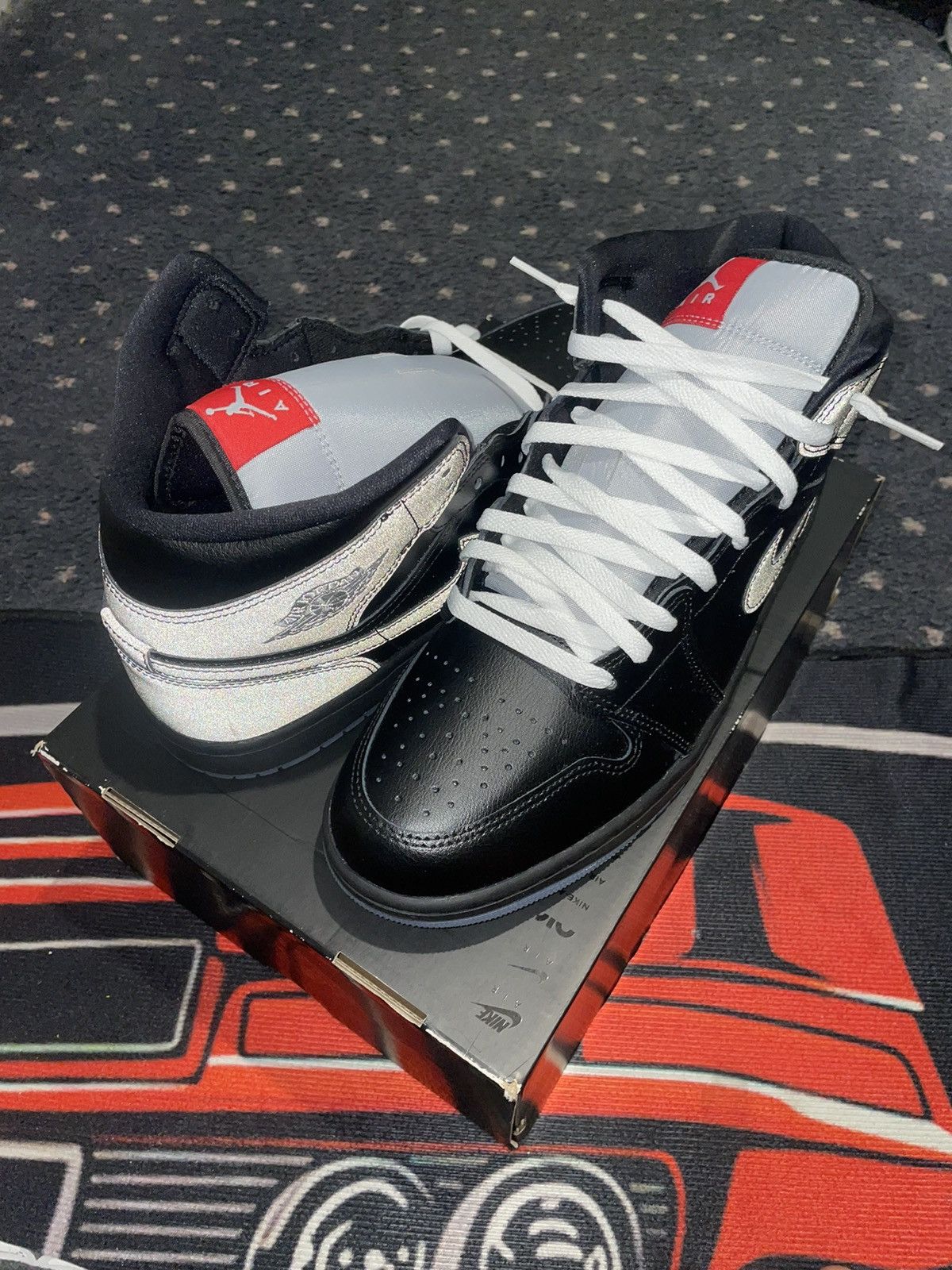 Nike - Nike Air Jordan 1 Mid Se BLACK-WOLF GREY Size US 11.5 / EU 44-45 - 5 Thumbnail
