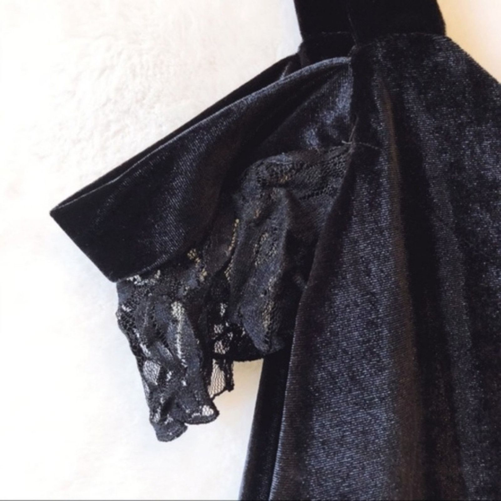 Other New York & Company Off Shoulder Laced Black Top Size S / US 4 / IT 40 - 5 Thumbnail