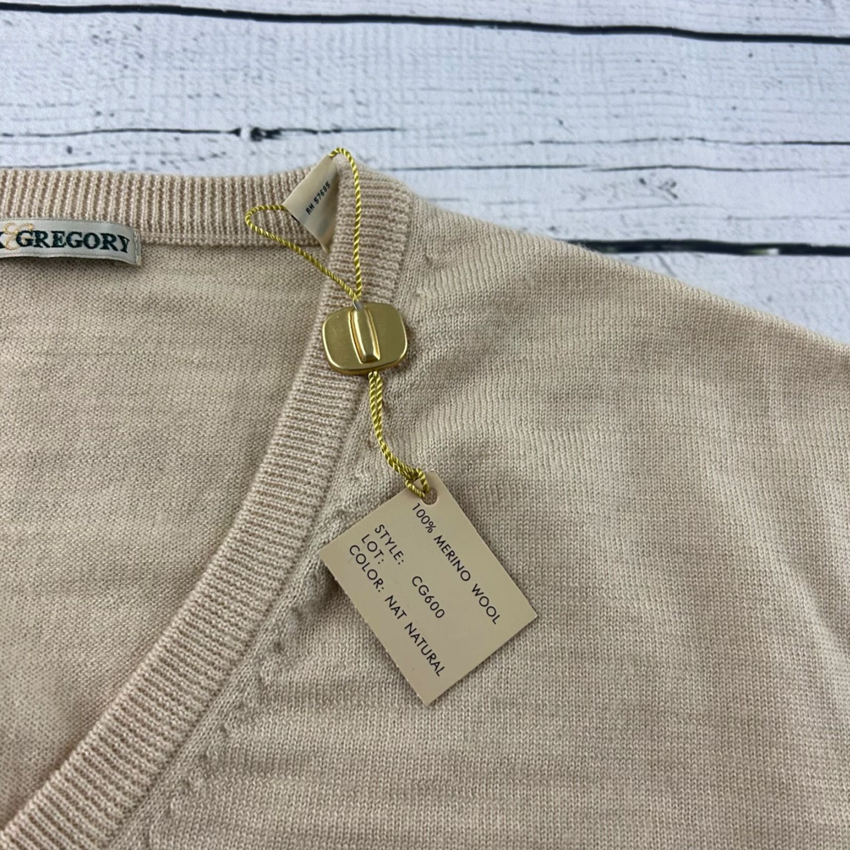 Gregory VINTAGE Clark Gregory Bel-Air Country Club 100% Merino Wool Sweater Vest Men 2XL Beige Wool Vest Men 2XL Size US XXL / EU 58 / 5 - 3 Thumbnail