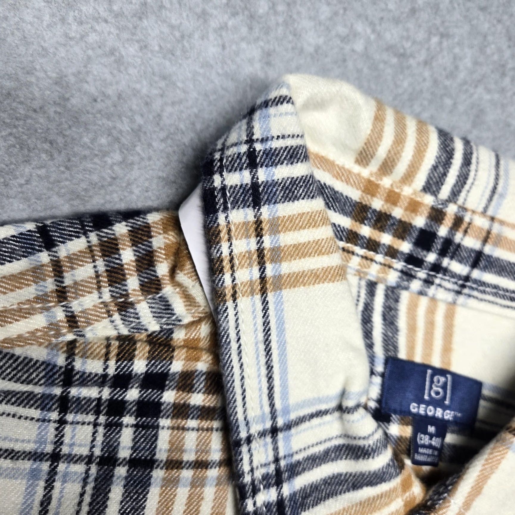 George George Shirt Mens Medium Beige Plaid Flannel Button-Up Long Sleeve Casual Size US M / EU 48-50 / 2 - 4 Thumbnail