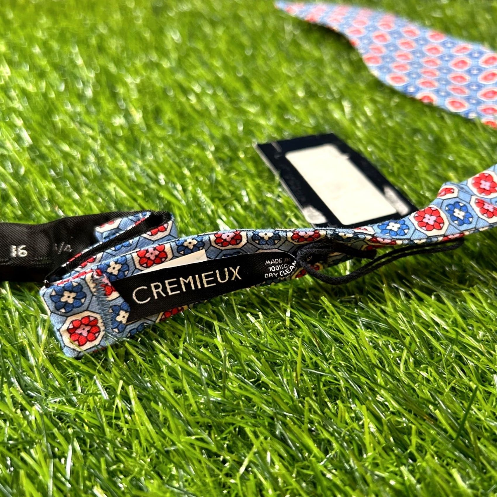 Cremieux Cremieux Bow Tie Self Tie Blue Red Geometric Pattern Adjustable Neck Mens NWT Black? Blue? Size ONE SIZE - 6 Thumbnail