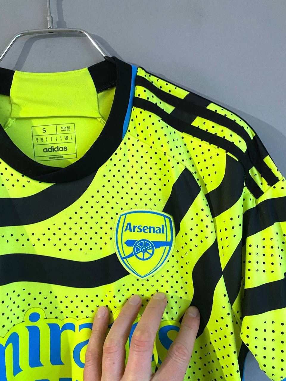 Adidas Arsenal London 2023/24 Away Soccer Jersey, Size S, HR6927 Size US S / EU 44-46 / 1 - 3 Thumbnail