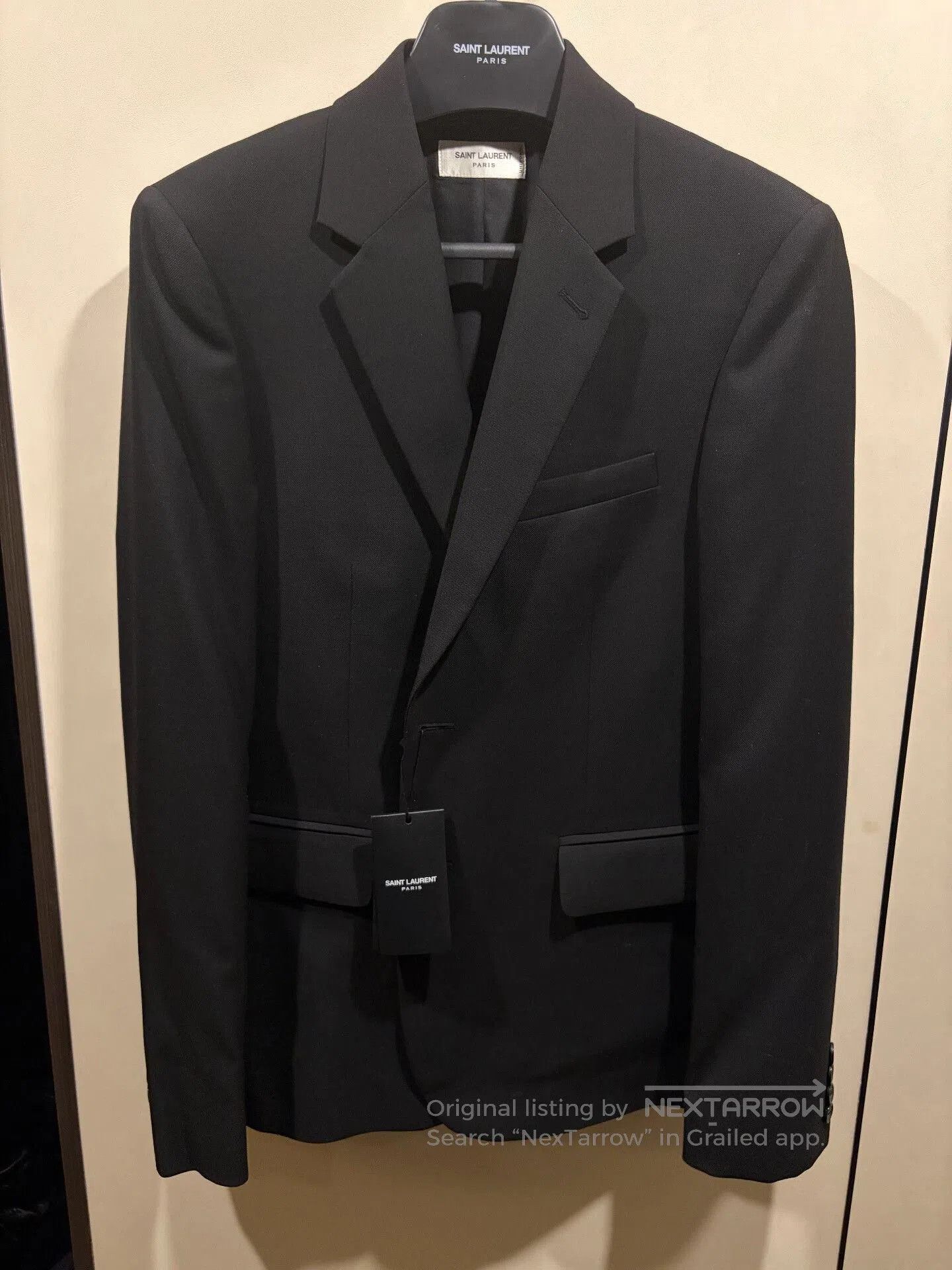 Yves Saint Laurent Saint Laurent Classic Smoking Jacket for Men. Size US M / EU 48-50 / 2 - 1 Thumbnail