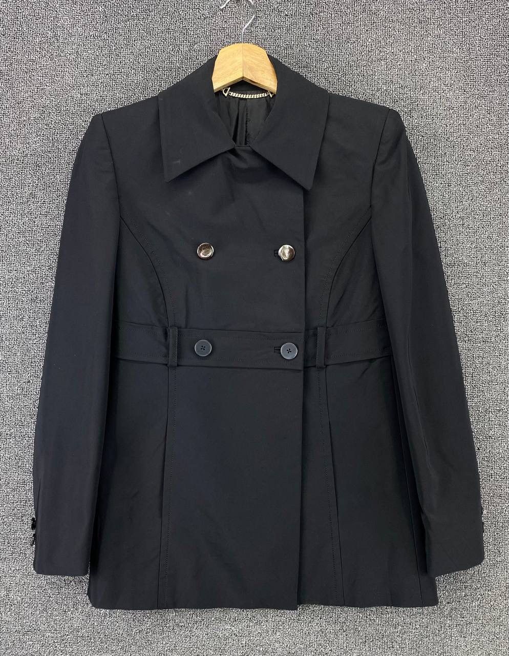 Gucci Vintage Gucci Double Breasted Luxury Coat Jacket Size XS / US 0-2 / IT 36-38 - 1 Thumbnail