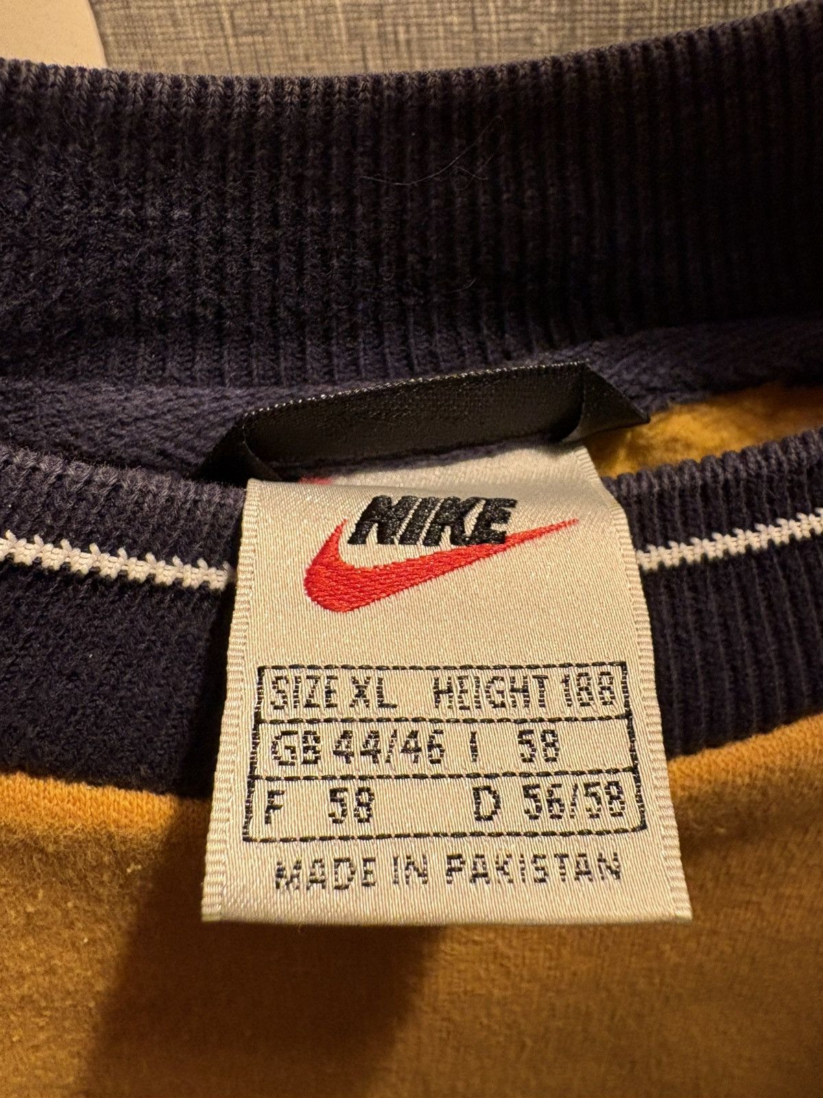 Vintage 80s Nike crew neck