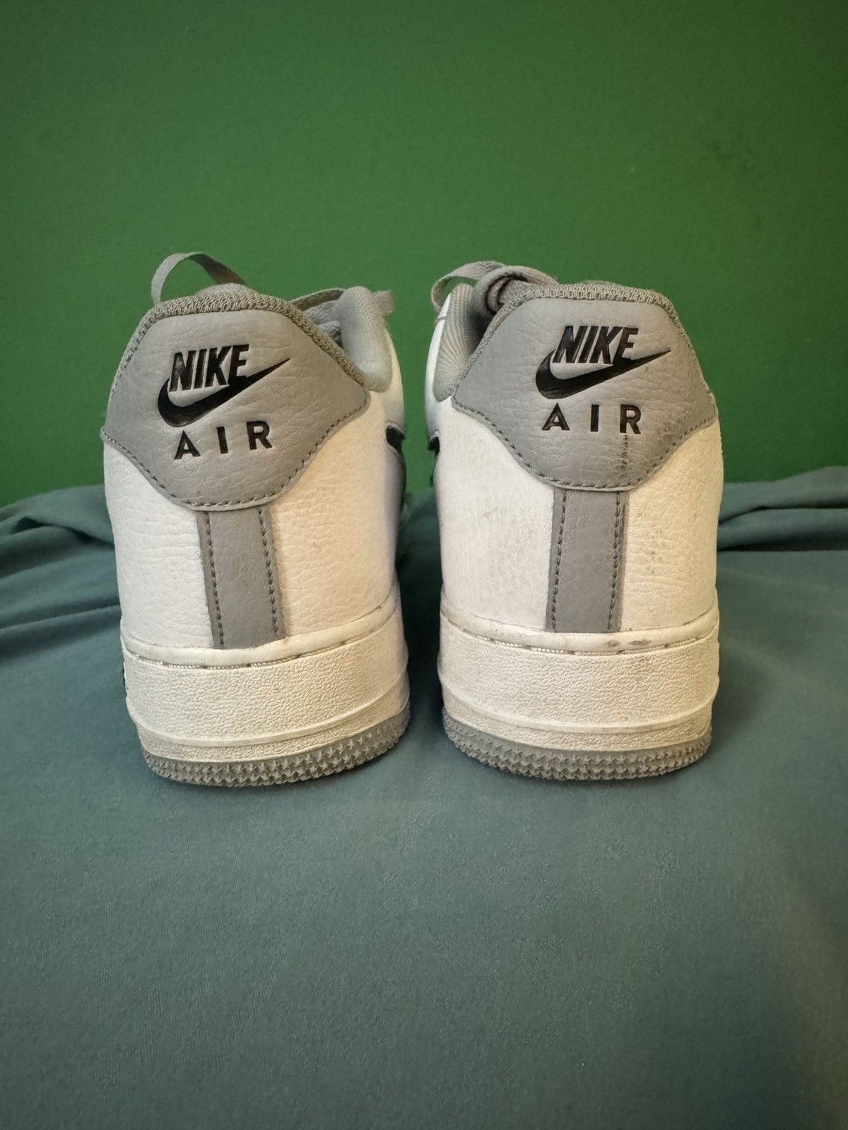 Nike Nike Air Force 1 low white grey black swoosh 2022 Size US 10.5 / EU 43-44 - 3 Thumbnail