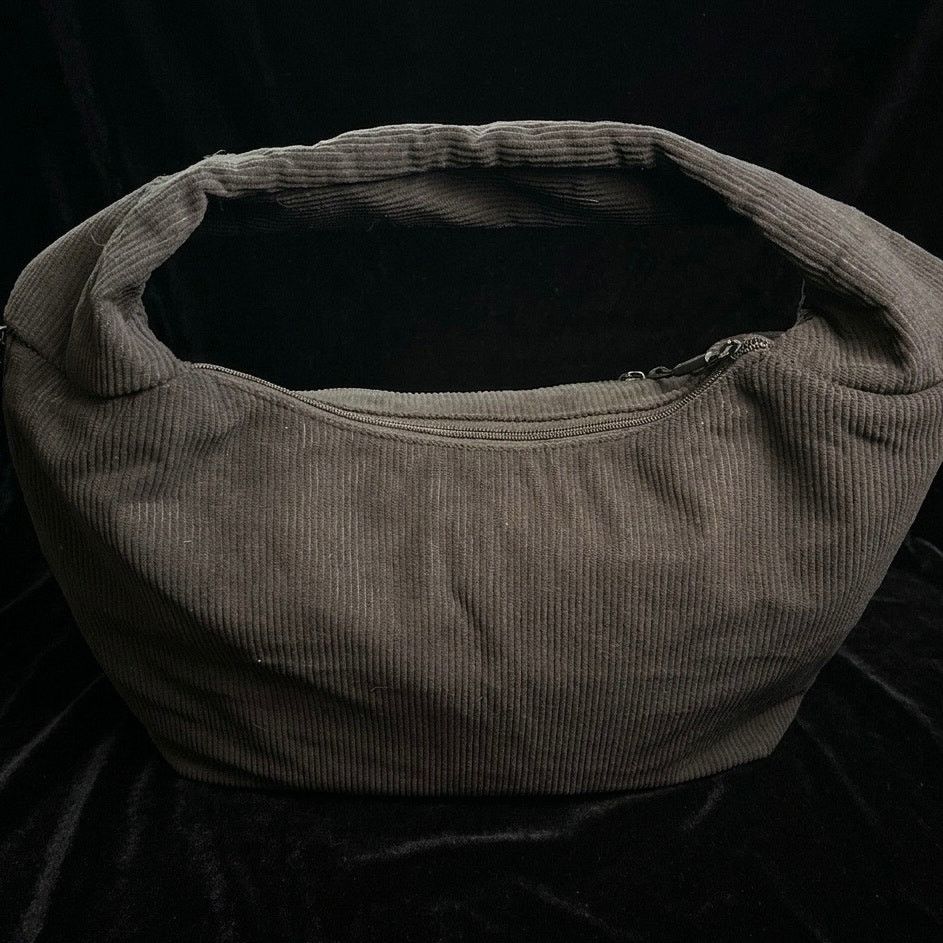 Other Black Sling Bag Size ONE SIZE - 1 Thumbnail