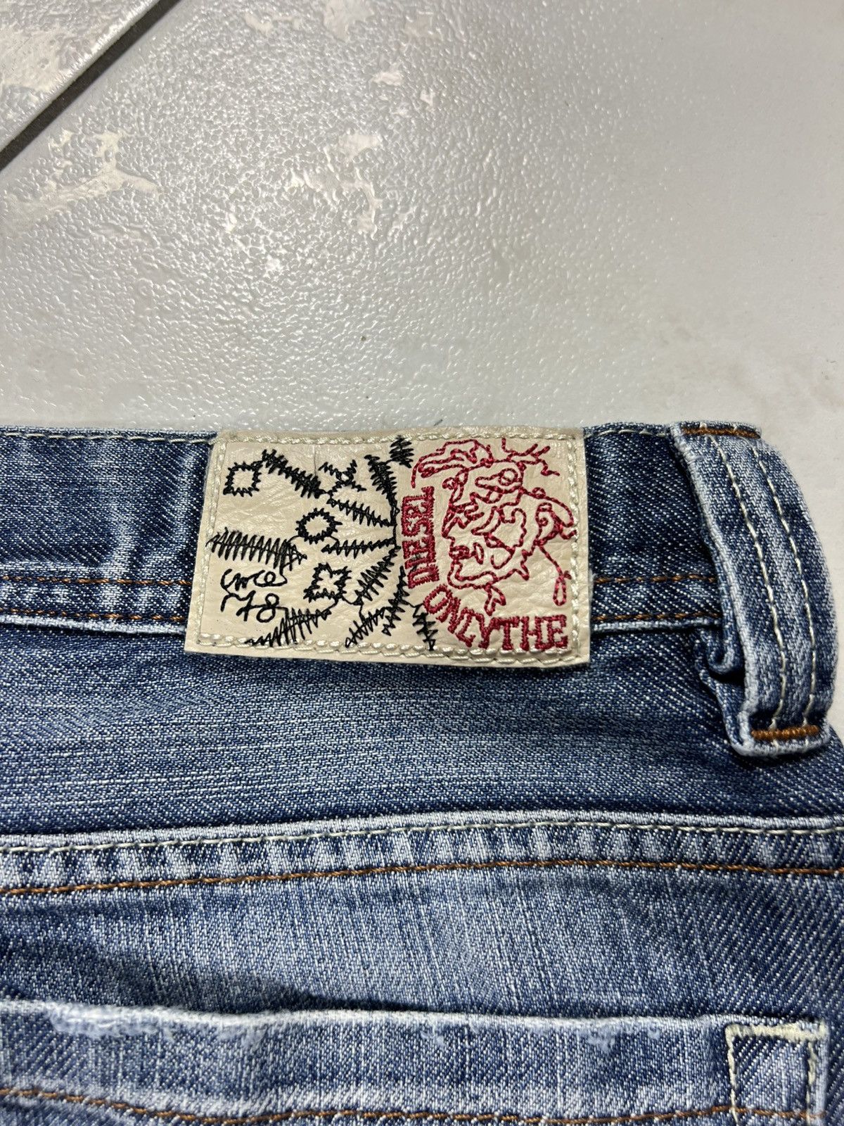 Diesel Vintage 90s Diesel y2k distressed jeans thrashed pants denim Size US 29 - 14 Thumbnail