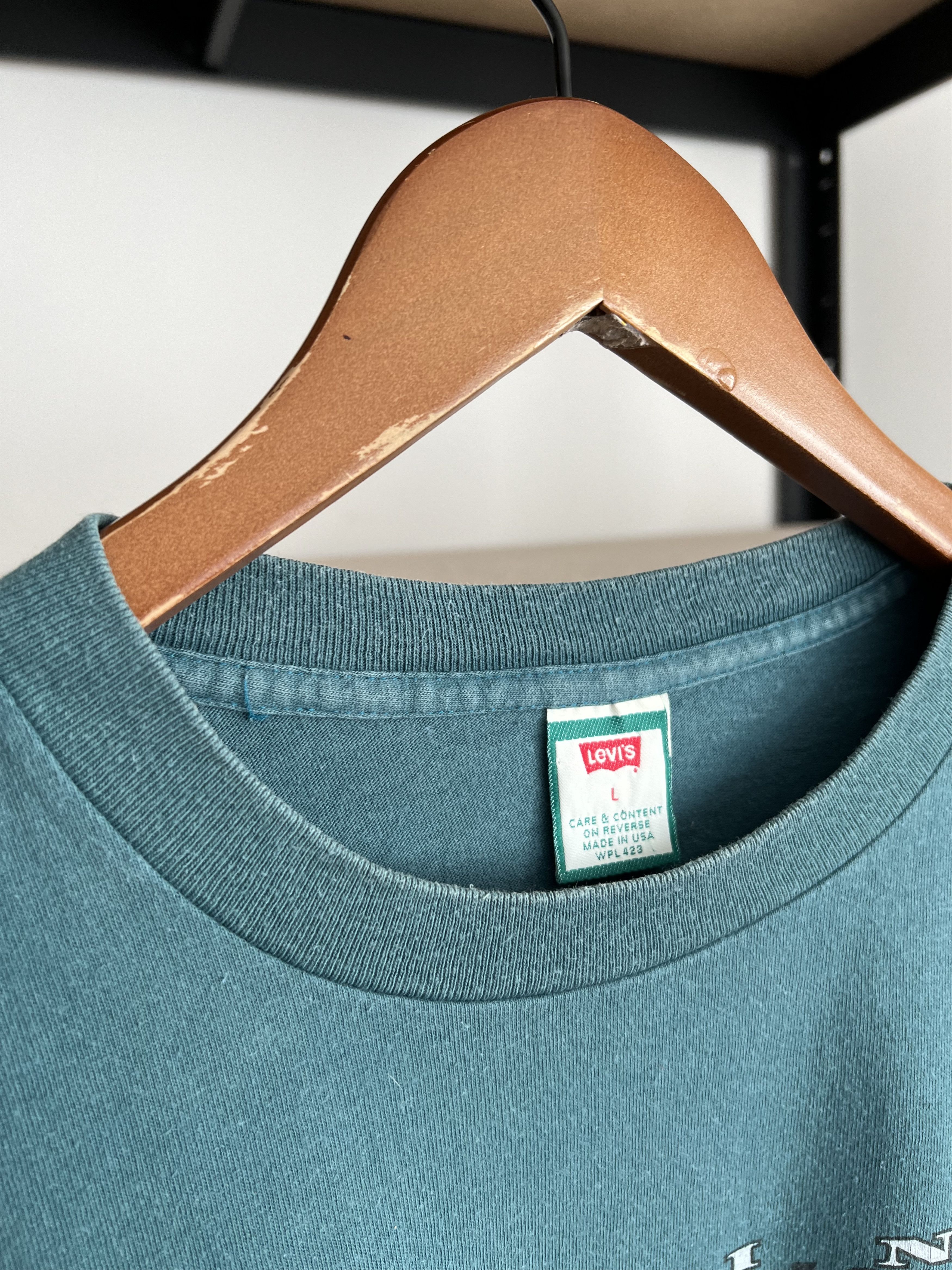 Levi's Vintage 1994 Levis Levi Strauss & Co T-shirt Size US L / EU 52-54 / 3 - 14 Thumbnail