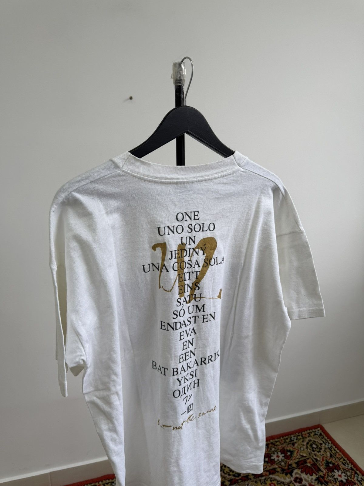 Band Tees U2 One Smell The Flowes While You Can Tour VNTG 1991 Size US M / EU 48-50 / 2 - 14 Thumbnail