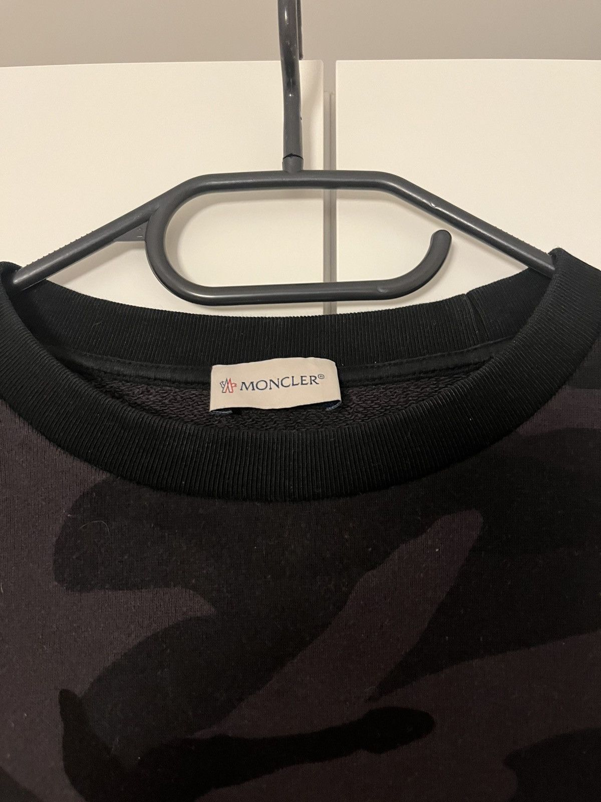 Moncler Moncler dark camo crewneck Size US M / EU 48-50 / 2 - 3 Thumbnail