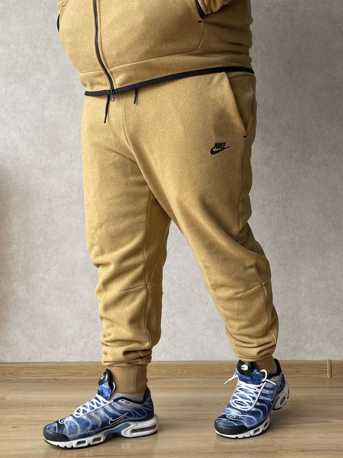 Nike NWT Nike Sportswear Tech Fleece Winterized Joggers Size XL Size US 34 / EU 50 - 3 Thumbnail