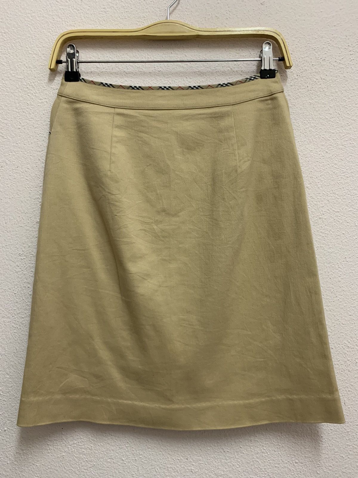Burberry BURBERRY Blue Label Mini Skirt Stretchable Fabric Size 26" / US 2 / IT 38 - 3 Thumbnail