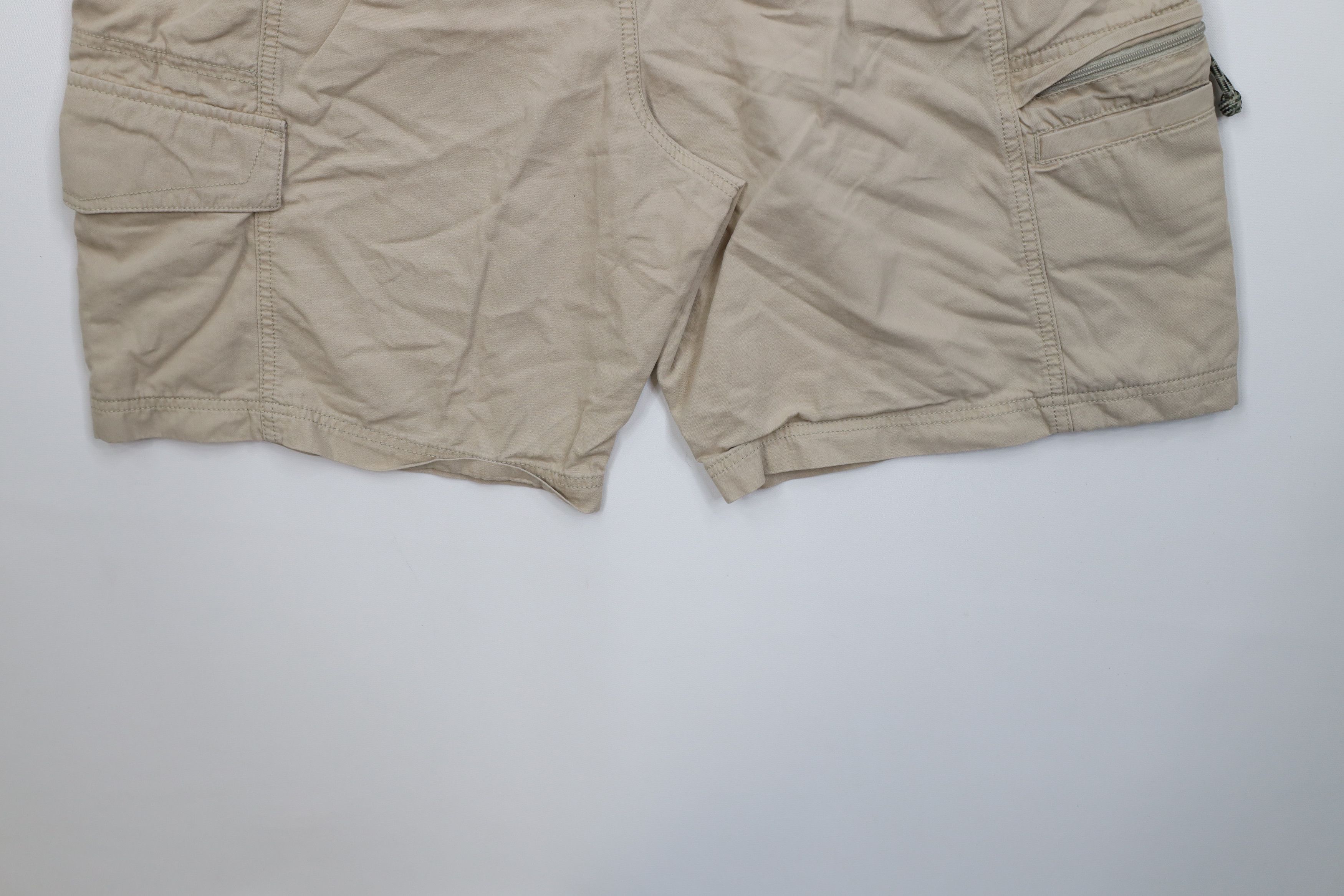 Columbia Vintage Columbia Belted Above Knee Trekking Cargo Shorts Size US 34 / EU 50 - 14 Thumbnail