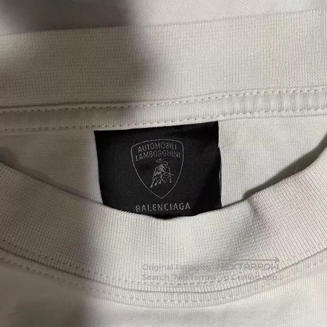 Balenciaga White Long Sleeve Car Graphic T. Size US M / EU 48-50 / 2 - 3 Thumbnail