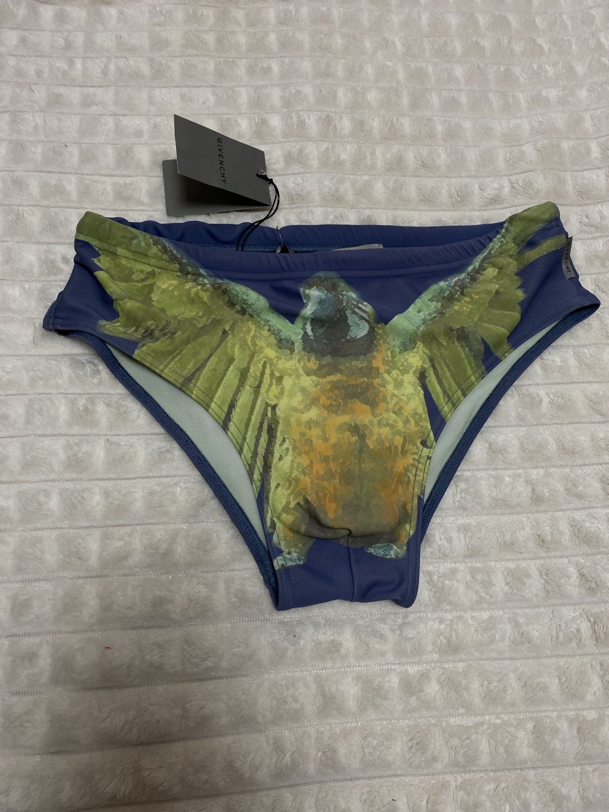 Givenchy Givenchy very rare summer swimming trunks Size US 34 / EU 50 - 1 Thumbnail