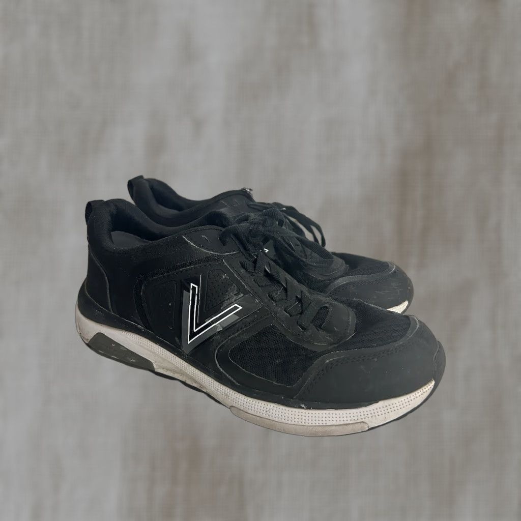 Vionic Vionic Walk Strider Sneakers Women Size 8 Black White Low Top Athletic Walking Sneakers Womens Size M / US 6-8 / IT 42-44 - 1 Thumbnail