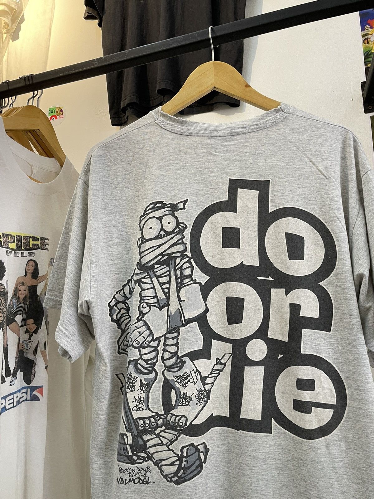 Shorty's Skateboards × Vintage do or die. Size US XL / EU 56 / 4 - 1 Thumbnail