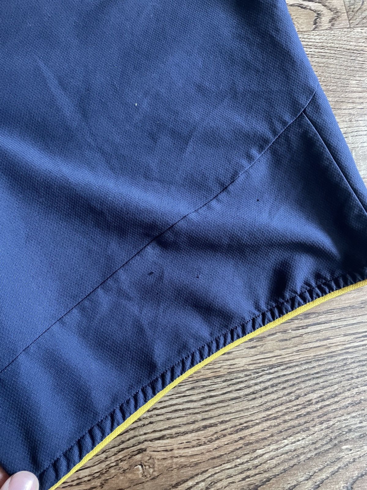 Umbro × Vintage EVERTON FC VINTAGE UMBRO FC FOOTBALL SOCCER SHORTS Size US 33 - 11 Thumbnail