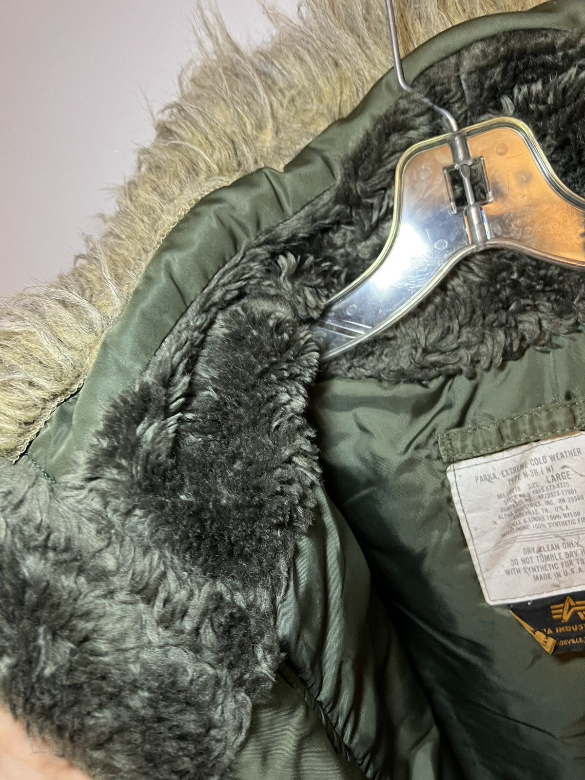 Alpha Industries Vintage Alpha Industries fur hood bomber jacket Size US XL / EU 56 / 4 - 5 Thumbnail