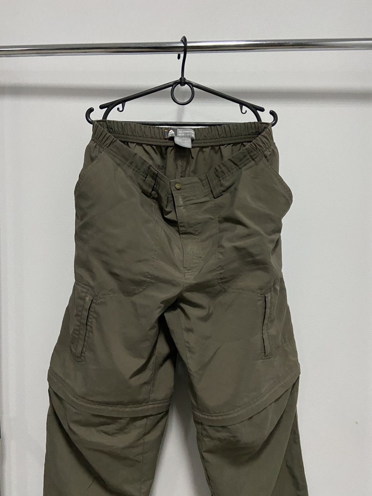 Nike ACG × Vintage Nike ACG nylon pants transformer shorts vintage zip Size US 34 / EU 50 - 2 Thumbnail
