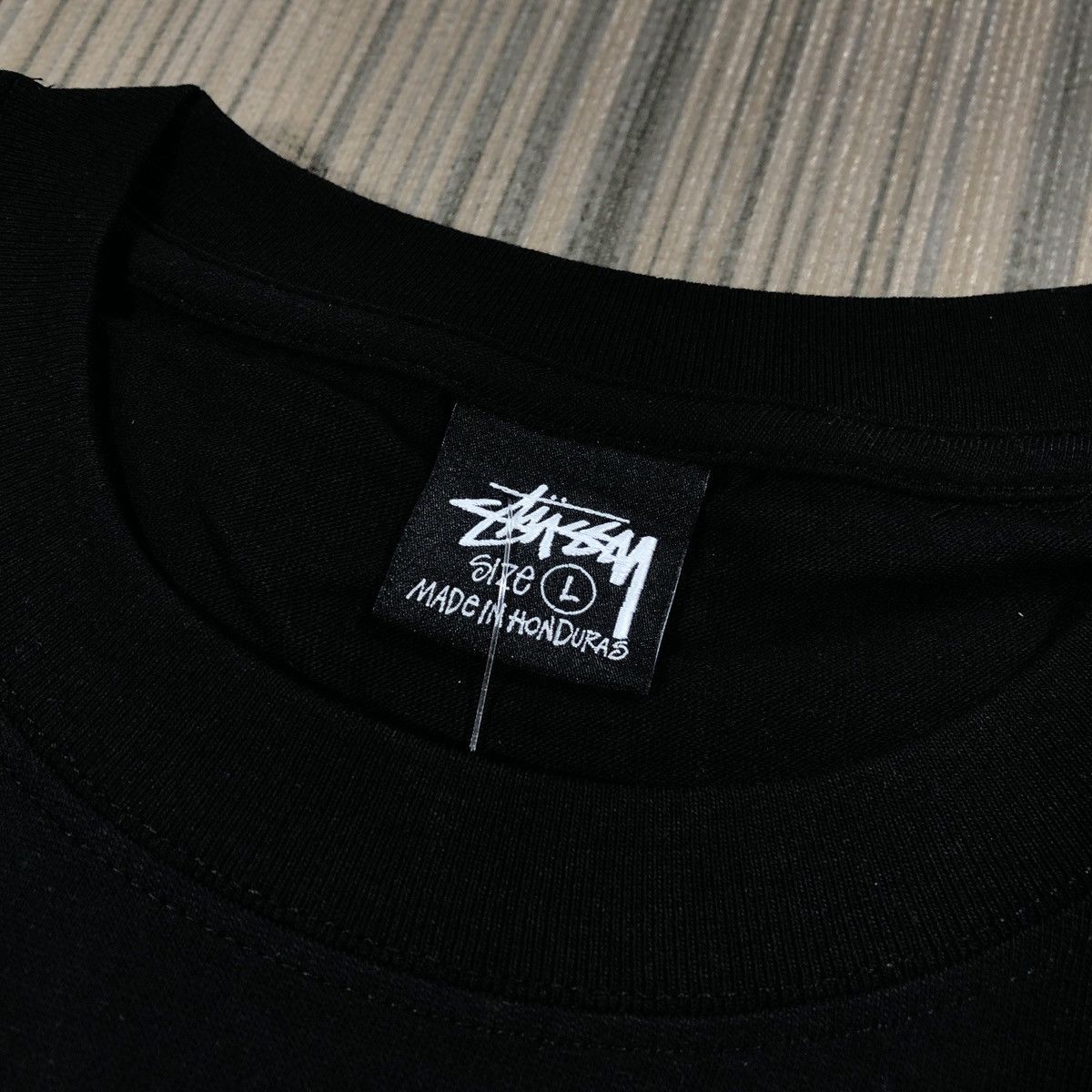 Stussy × Vintage Stussy Tiki Tee Size US L / EU 52-54 / 3 - 5 Thumbnail