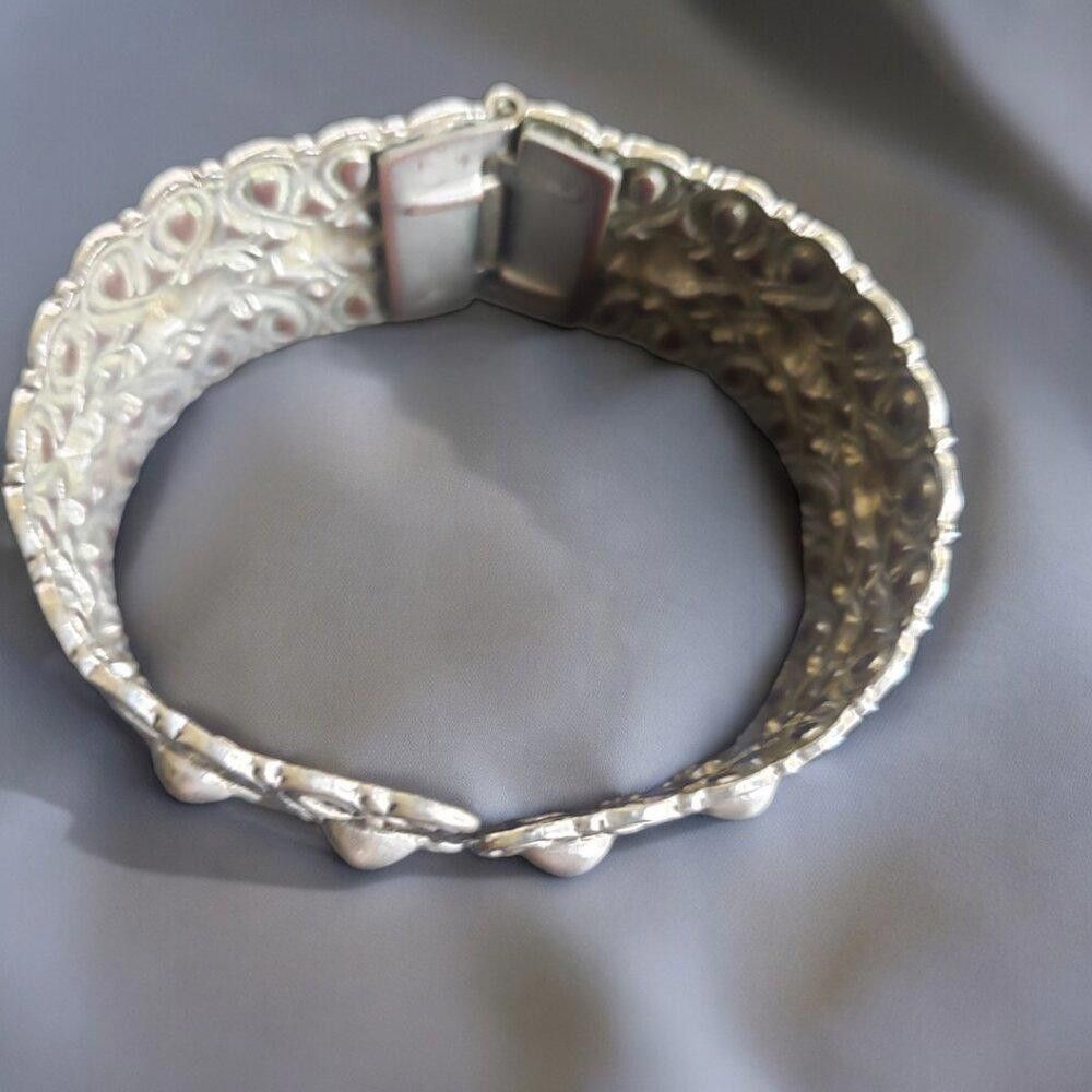 Designer Vintage Steel Filigree Hinged Bangle 20.32 cm Size ONE SIZE - 5 Thumbnail