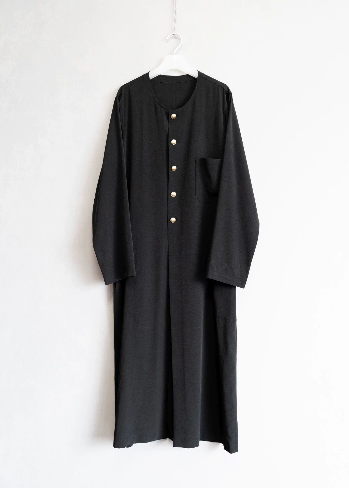 Yohji Yamamoto Yohji Yamamoto 19AW Collarless Gold Button Triacetate Robe Size US S / EU 44-46 / 1 - 1 Thumbnail