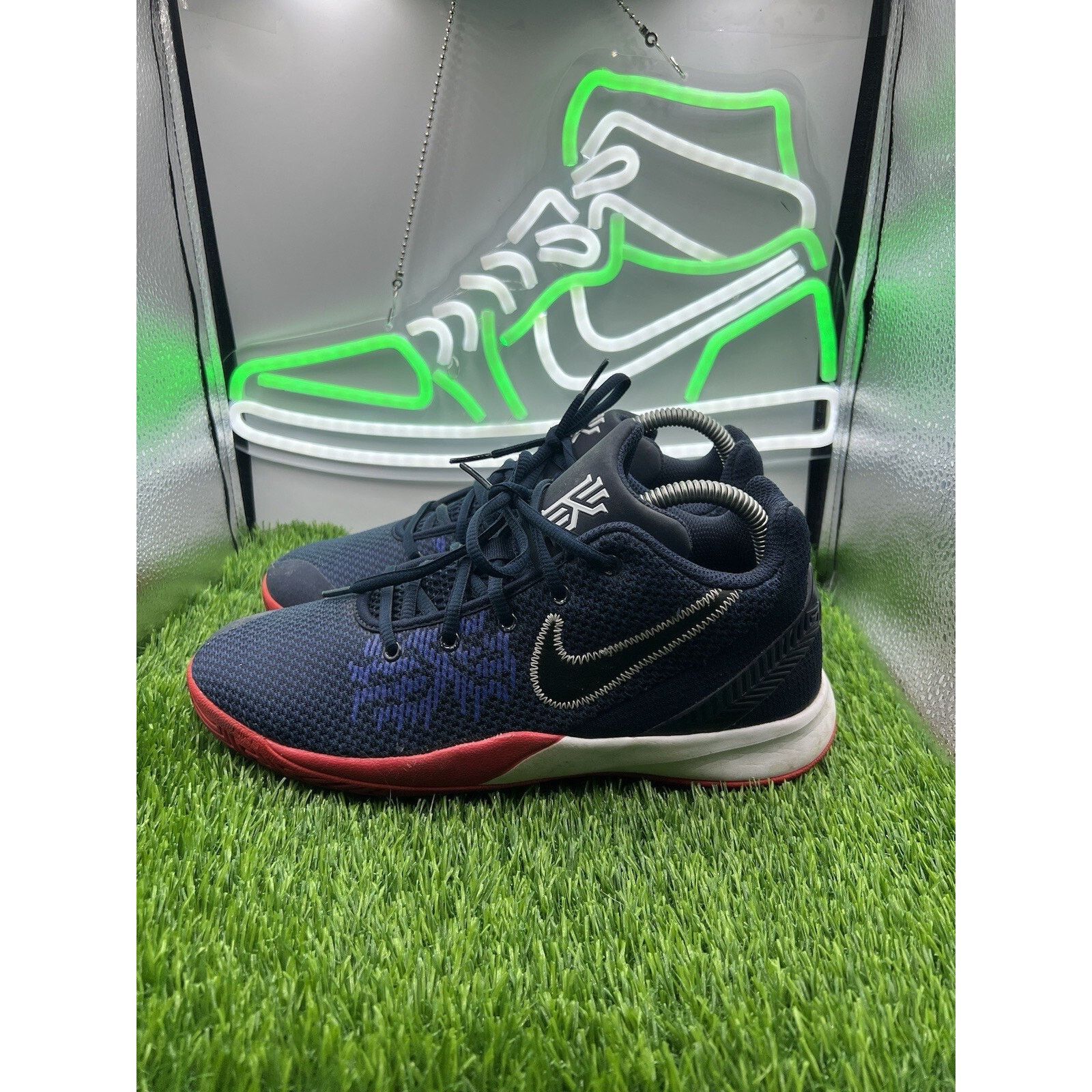 Nike Nike Kyrie Flytrap 2 AQ3412-401 Shoes Size 7Y Size US 7 / EU 40 - 1 Thumbnail