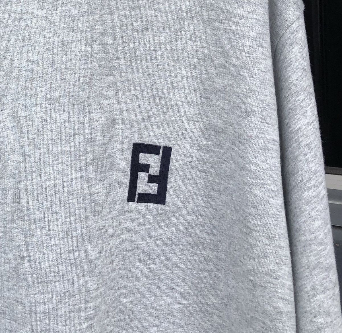 Fendi VTG FENDI Embroidery Logo Baggy Sweatshirts Made In ITALY Size US M / EU 48-50 / 2 - 3 Thumbnail