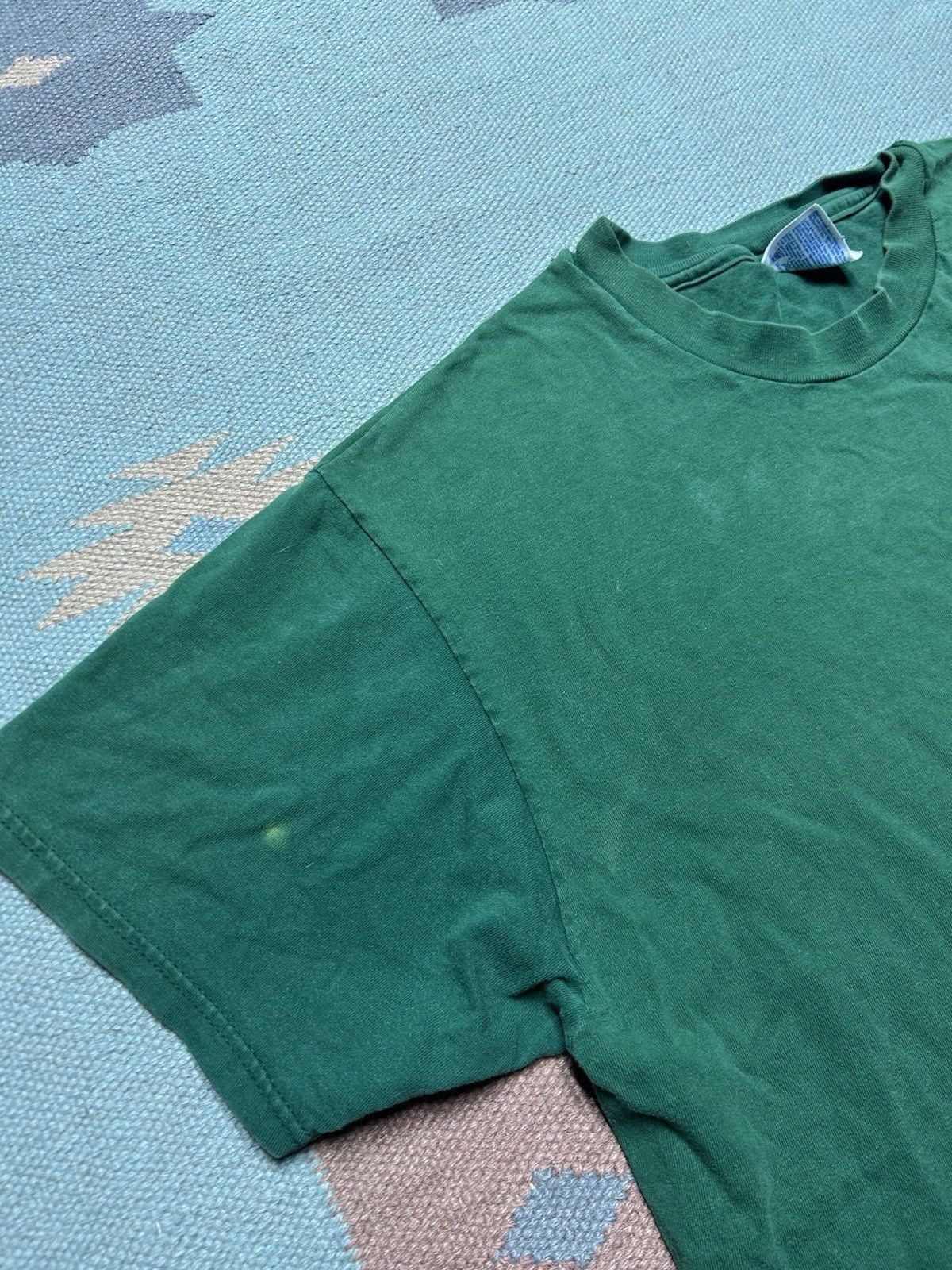 Vintage 90s blank t shirt forest green Hanes beefy cotton faded larg Size US L / EU 52-54 / 3 - 4 Thumbnail