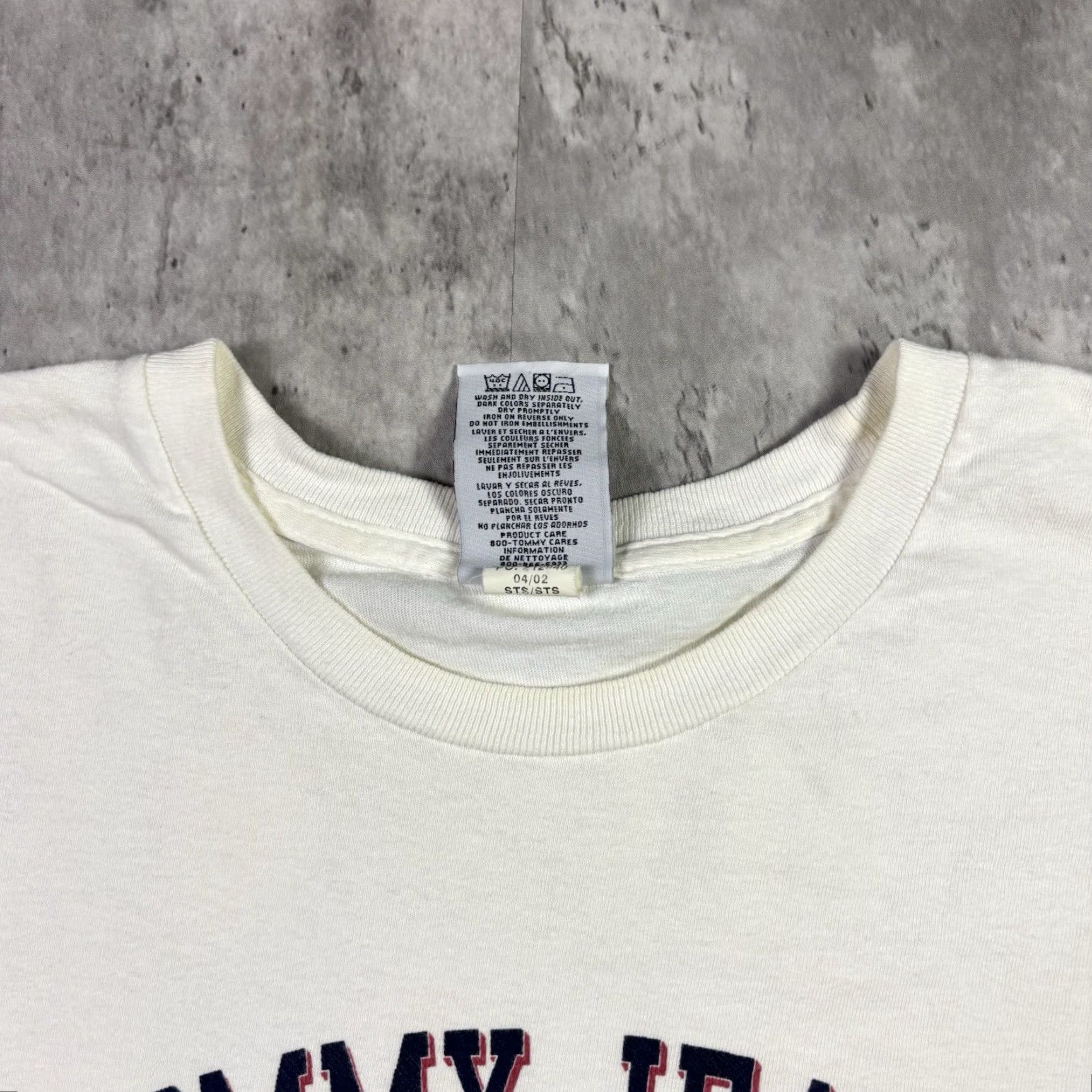Tommy Hilfiger VINTAGE Tommy Jeans T Shirt Promo Tommy Hilfiger Adult XL 90s White Cotton Crew Neck Short Sleeve Mens Size US XL / EU 56 / 4 - 6 Thumbnail