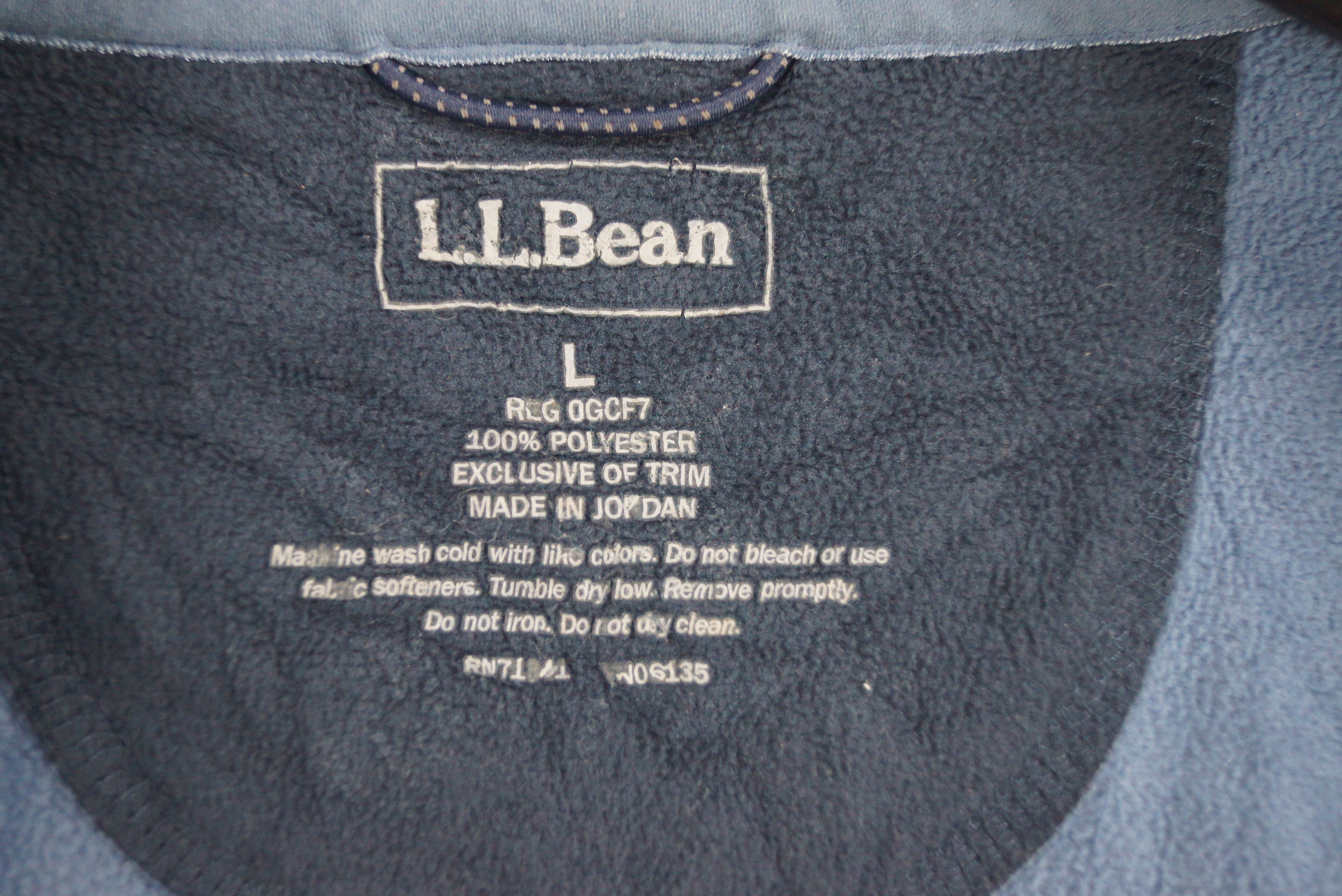 L.L. Bean Sweater Fleece Small Spell Out