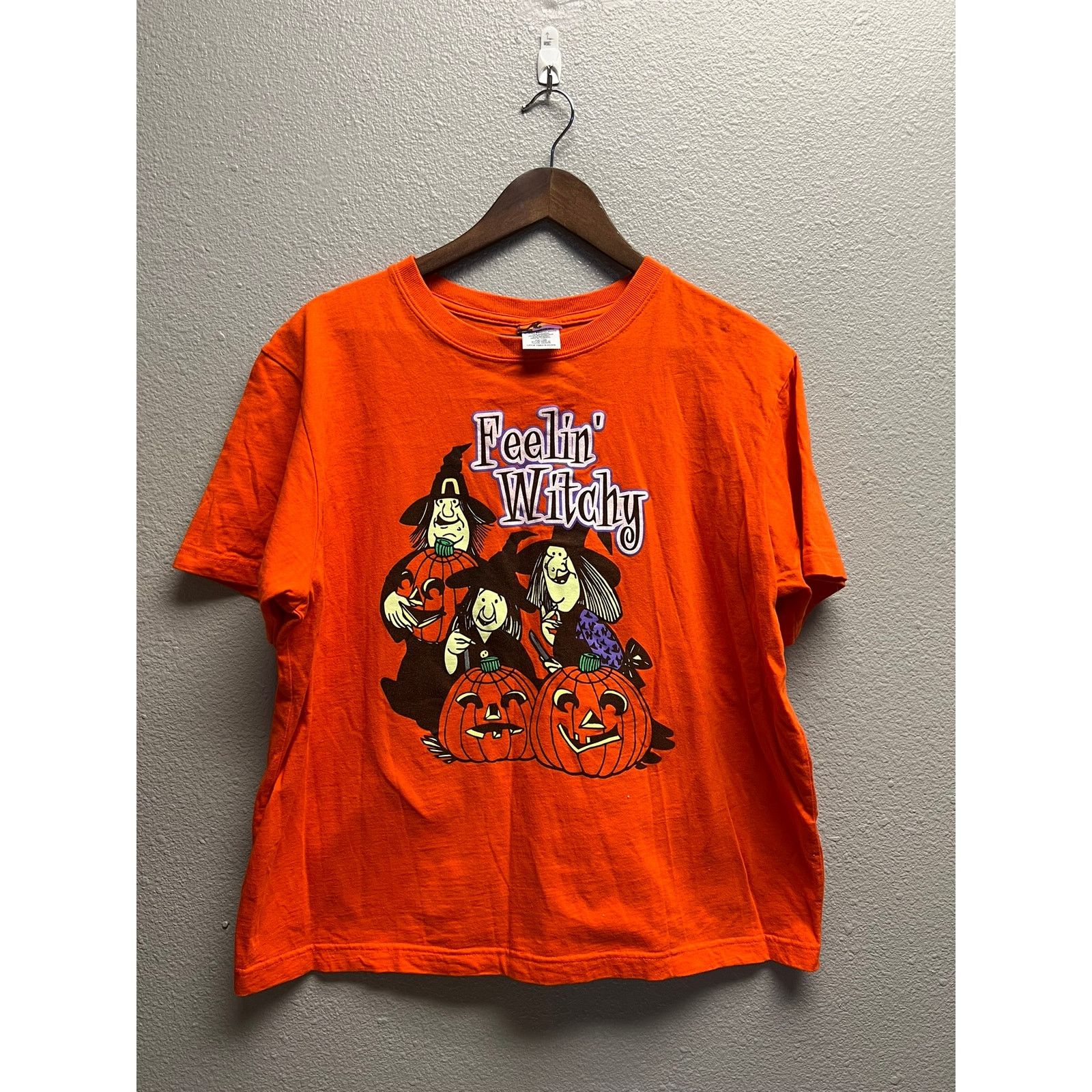 Vintage Vintage Womens Halloween Shirt Feeling Witchy Orange Tee XL Size XL / US 12-14 / IT 48-50 - 1 Thumbnail
