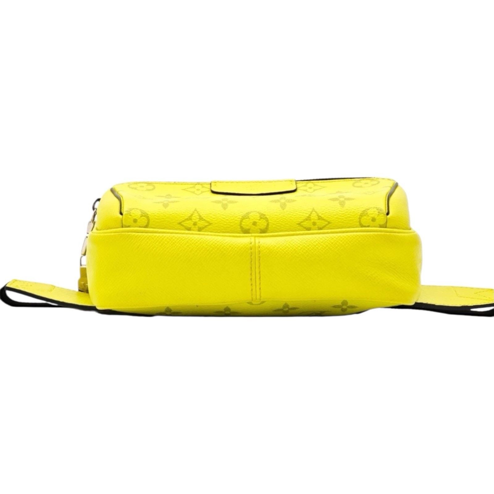 Louis Vuitton Discovery Waist Bag Bum Bag Jaune Monogram Eclipse Neon Size ONE SIZE - 15 Thumbnail