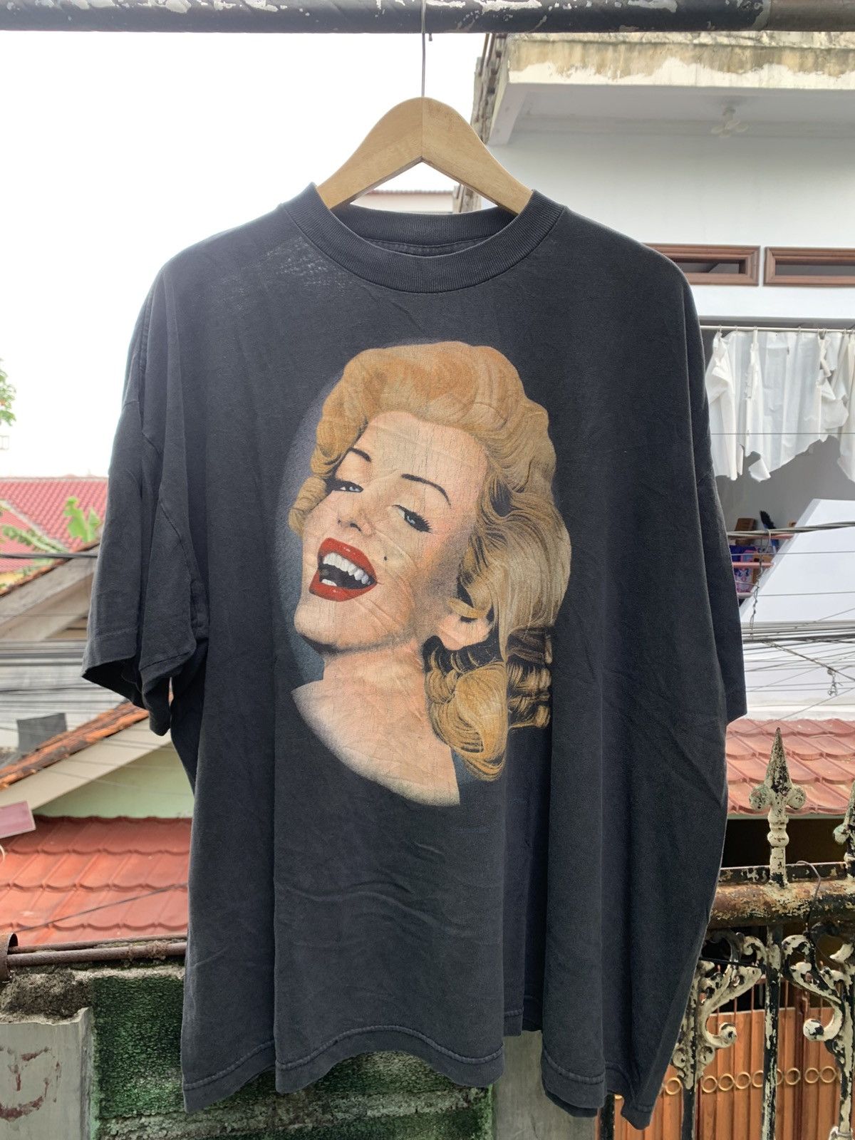 Vintage RARE ITEM🔥 MARILYN MONROE STANLEY DESANTIS 1995 Size US XL / EU 56 / 4 - 1 Thumbnail