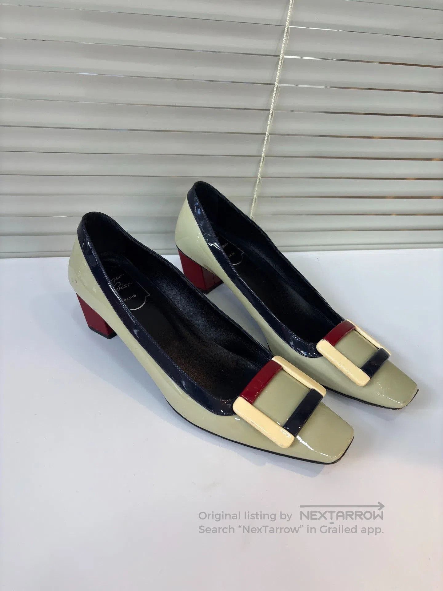 Roger Vivier RV Classic Colorblock Women's Shoes. Size US 7.5 / IT 37.5 - 1 Thumbnail