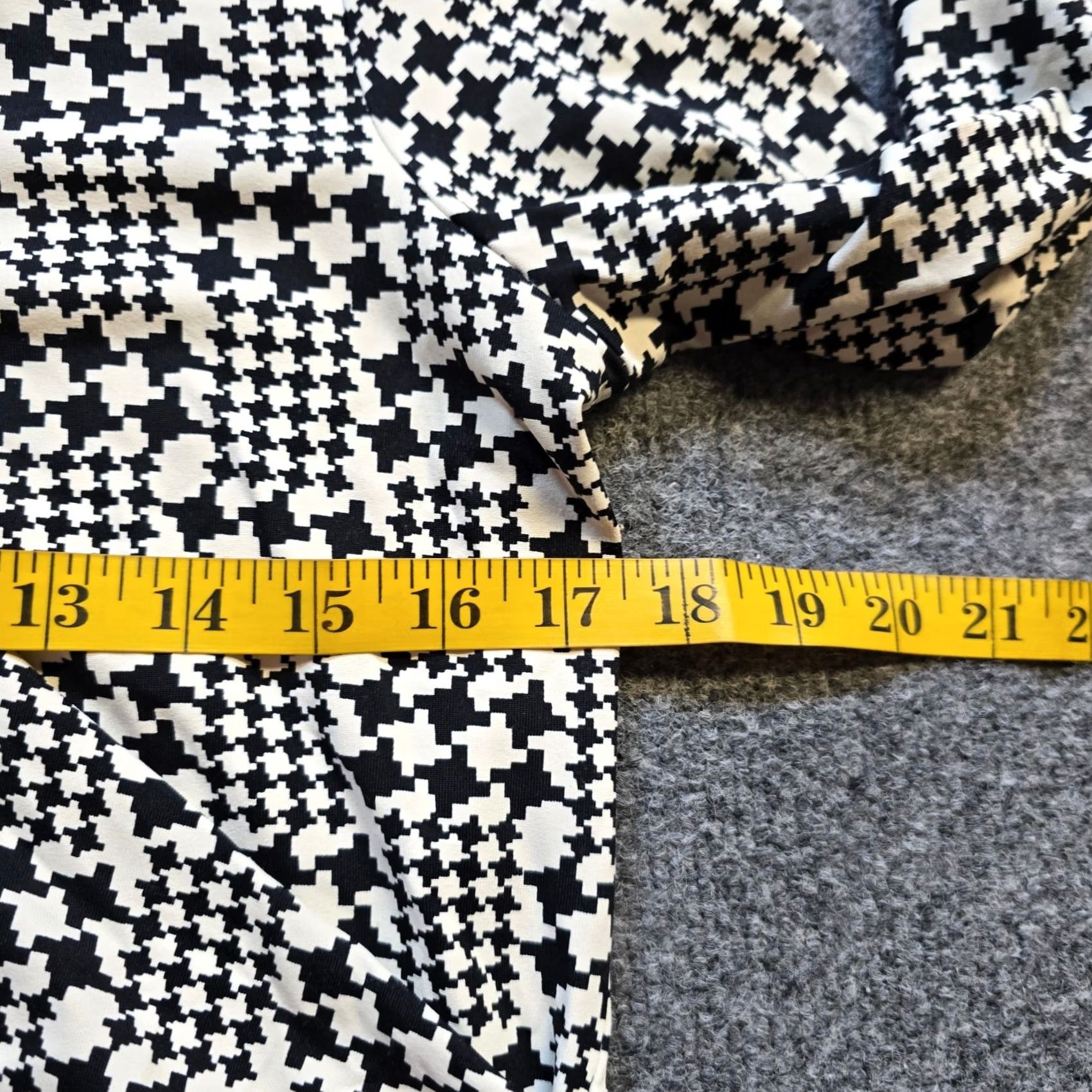 Talbots Talbots Shirt Women Large Petite Black Houndstooth Stretchy Faux Wrap V Neck 3/4 Sleeve PullOver Knit Blouse Casual Business Mens Womens Girls Boys Size L / US 10 / IT 46 - 5 Thumbnail