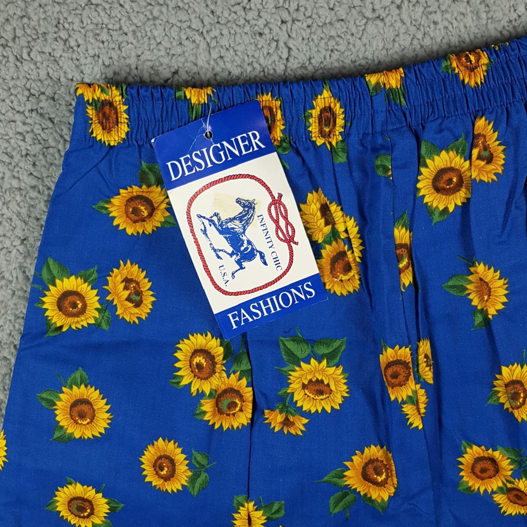 Sunflower VINTAGE Infinity Chic Women’s Relaxed Fit Cotton Lounge Shorts 80s Sunflower Flower Print Fall Summer Y2K Purple Size 32" / US 10 / IT 46 - 6 Thumbnail